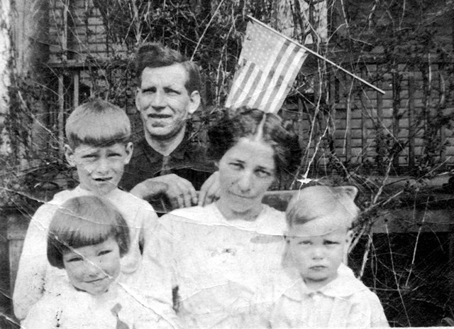 Leonard and Hannah Malmstrom and Family